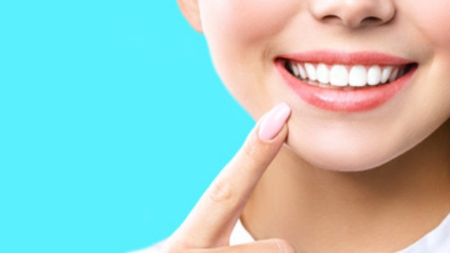 Brighten Your Smile: A Comprehensive Guide to Teeth Whitening